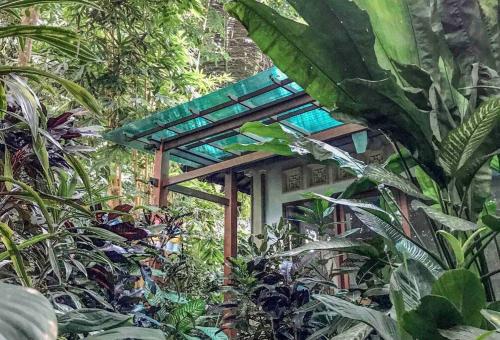 Cozy Wayan Sueta's Garden Villa 2 — 4-Star Luxury Hotel in Ubud, Indonesia
