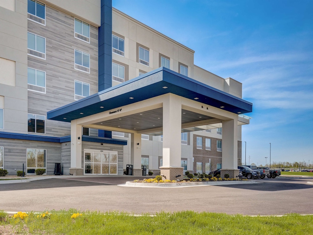 Hampton Inn and Suites Williamstown Ark Encounter - photo 44