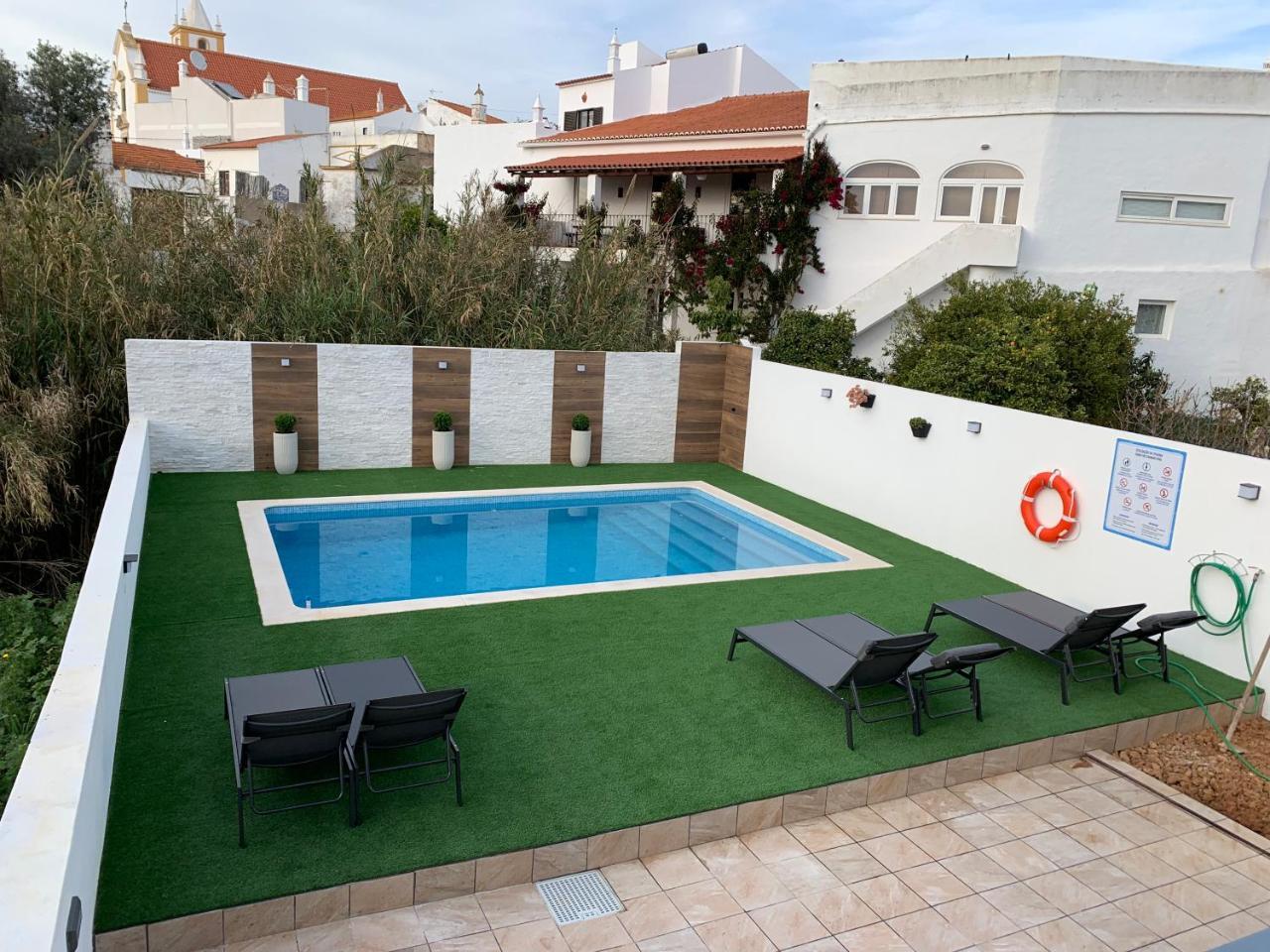 Casa do Ti Zé — 4-Star Luxury Hotel in Pera, Portugal