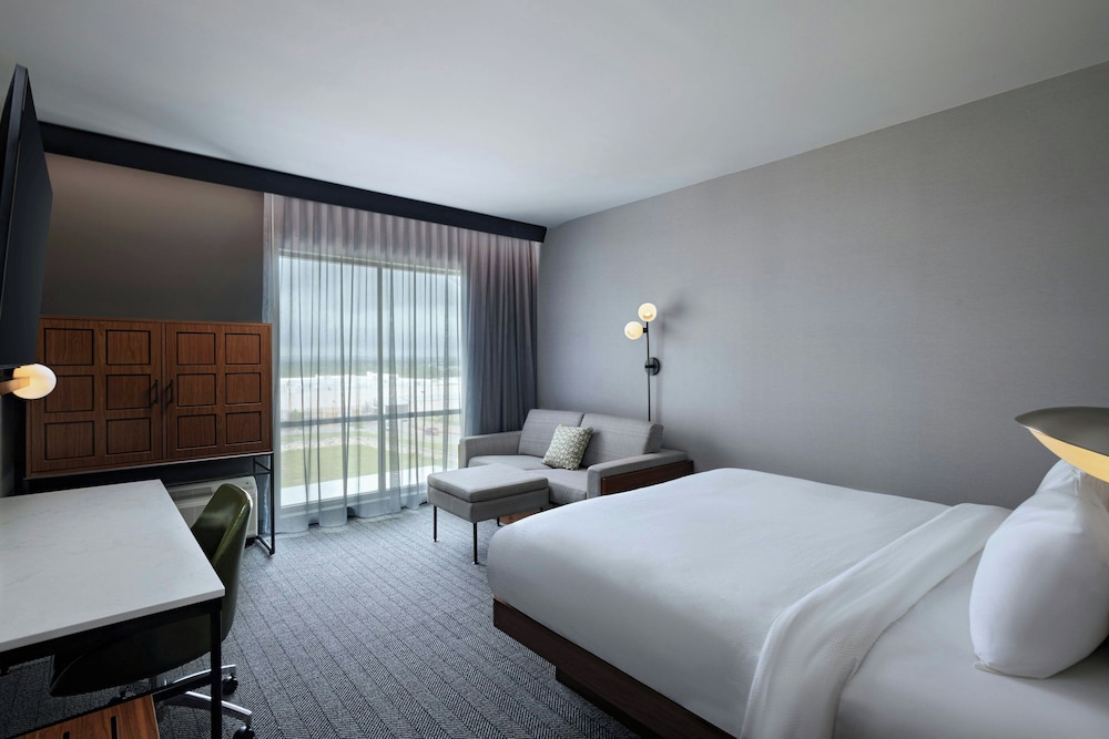 Courtyard by Marriott Austin Dripping Springs - photo 3