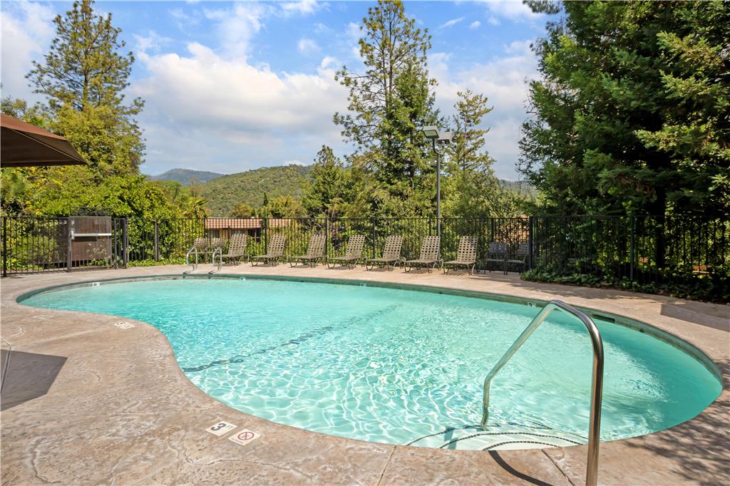 Best Western Plus Yosemite Gateway Inn - photo 8
