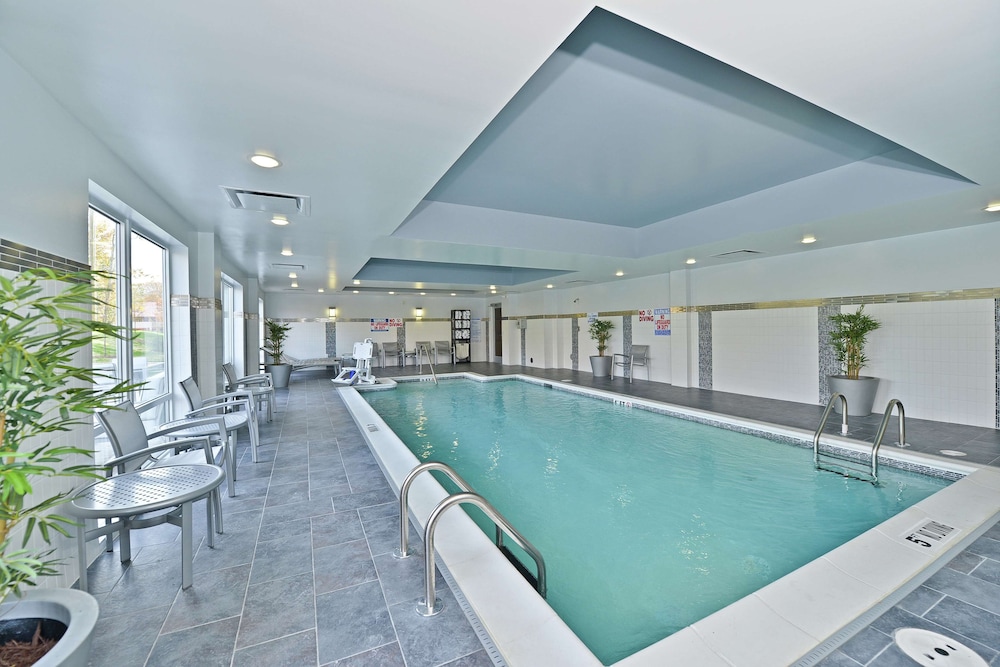 Hampton Inn & Suites Greensboro Coliseum Area - photo 55