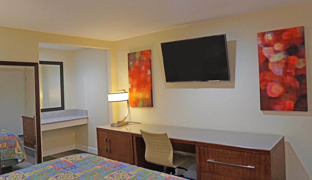 Del Mar Motel - photo 10
