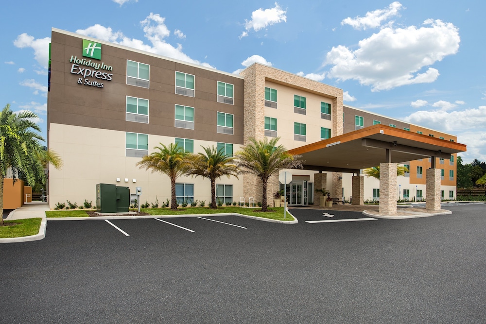 Holiday Inn Express & Suites Deland South by IHG in Deland, United States