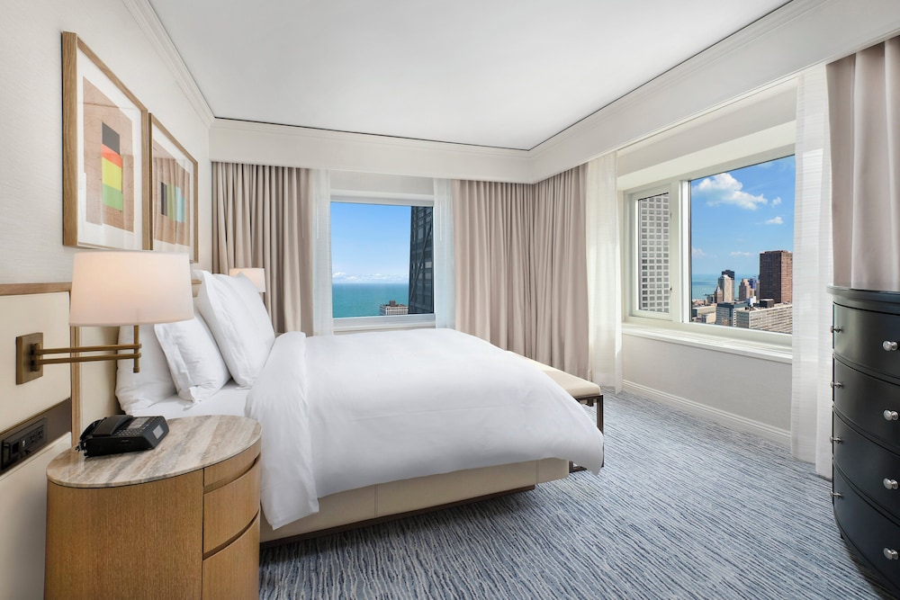 Four Seasons Hotel Chicago - photo 34