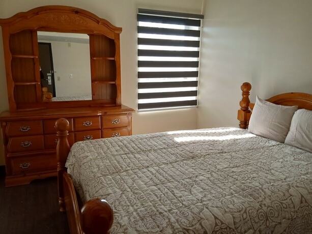 Rochester Hotel - photo 2