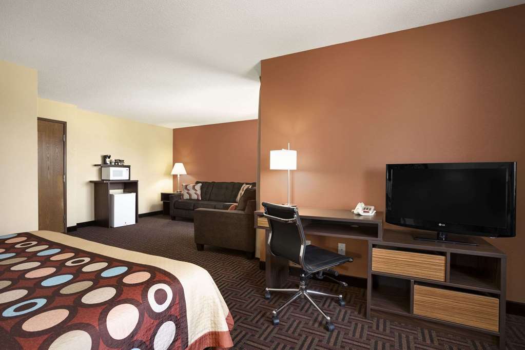 Super 8 by Wyndham Carbondale - photo 13