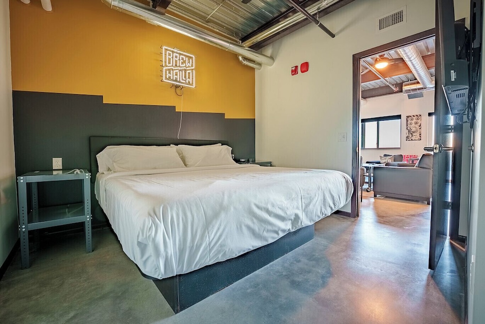 Brewhalla Hotel - photo 34