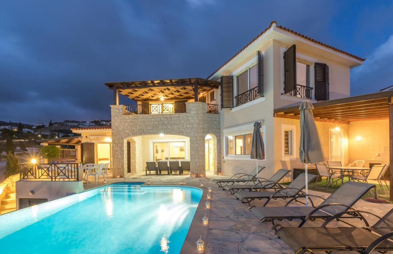 Resitour Perneri Four Bedroom Villa