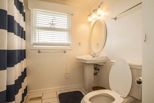 Sunkissed 2 by Oak Island Accommodations - photo 33