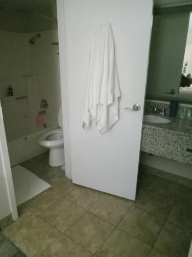The Quality Inn - photo 3