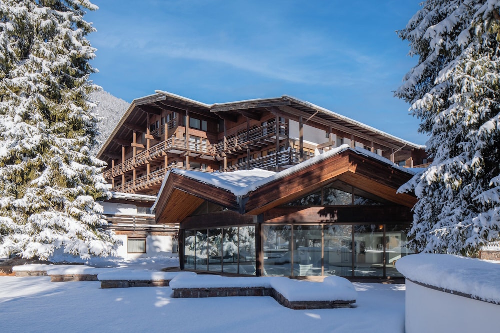 Hotel Trento - carbon neutral hotel in Pozza Di Fassa