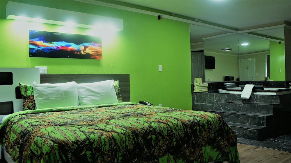 Classic Motor Lodge West Green - photo 17