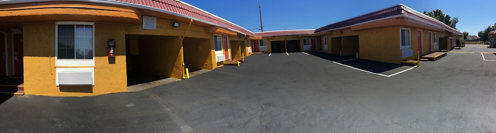 Harris Motel - photo 64