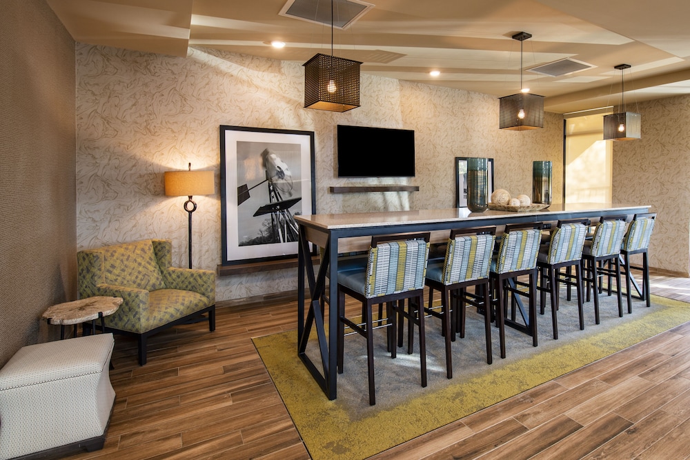 Hampton Inn & Suites Keller Town Center - photo 26