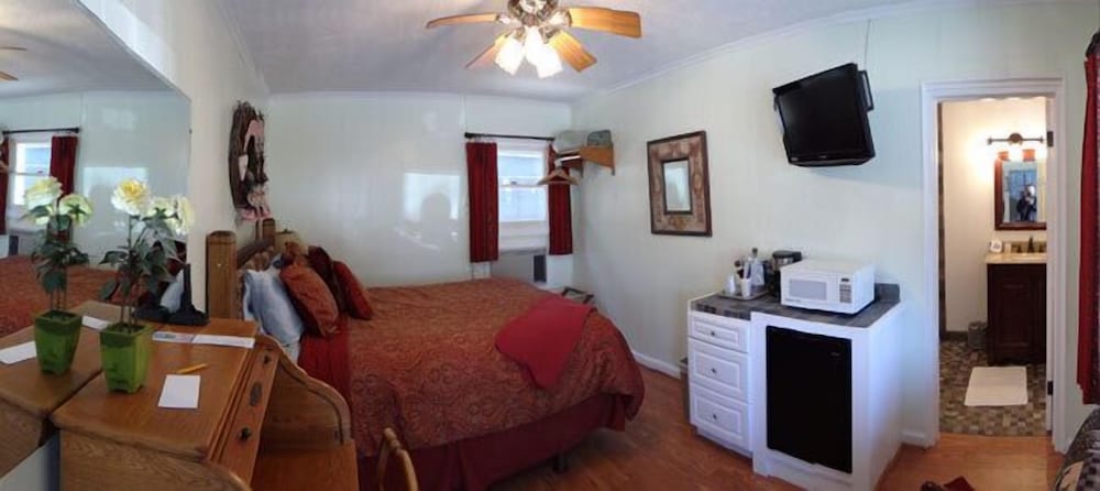 The Homestead Inn - photo 28