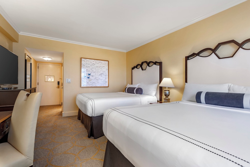 Omni Shoreham Hotel - photo 35