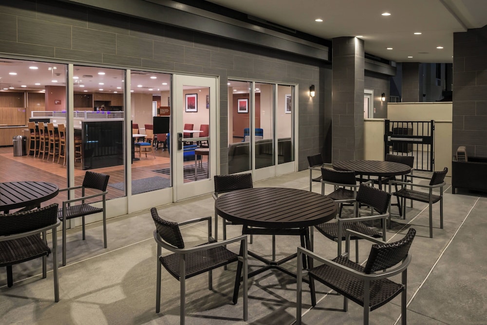 TownePlace Suites by Marriott Ontario Chino Hills - photo 38