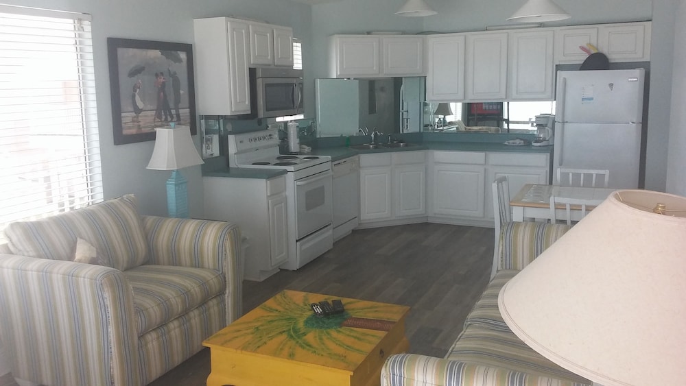 Pineapple Villas on Laguna Beach - photo 100