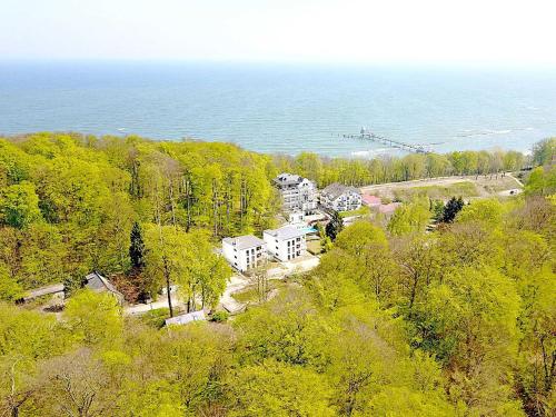 Haus Königsstuhl in Sellin Penthouse mit Kamin und Balkon — 4-Star Luxury Hotel in Ostseebad Sellin, Germany