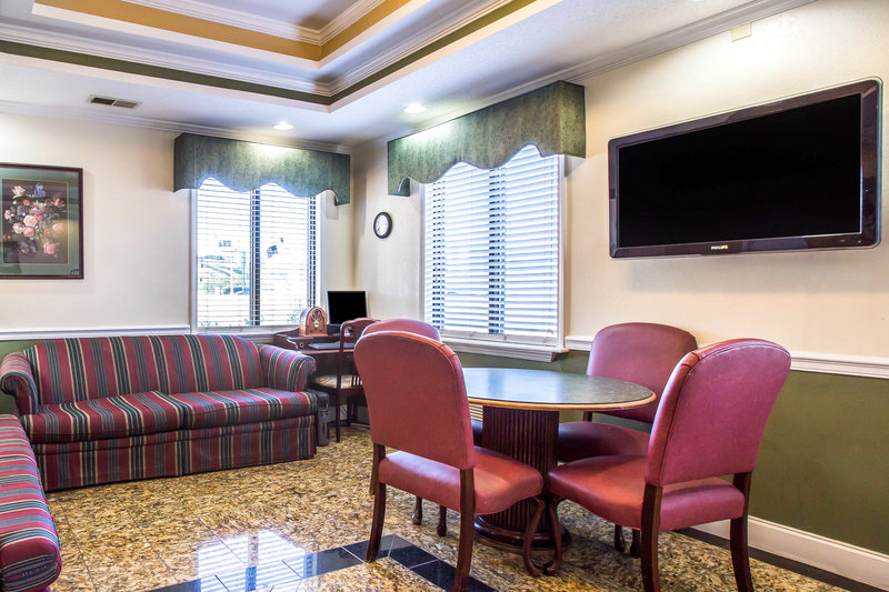 Relax Inn Milledgeville - photo 20