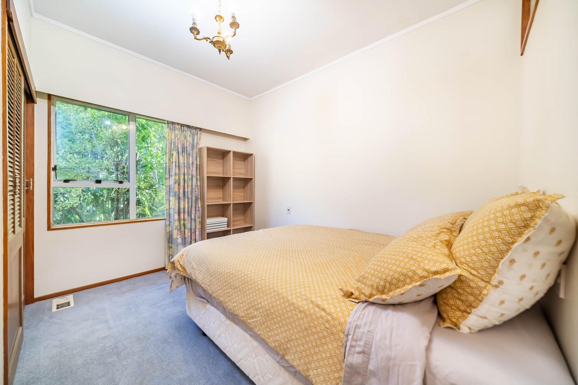 Eclectic 70s Mansion in Wellington, New Zealand