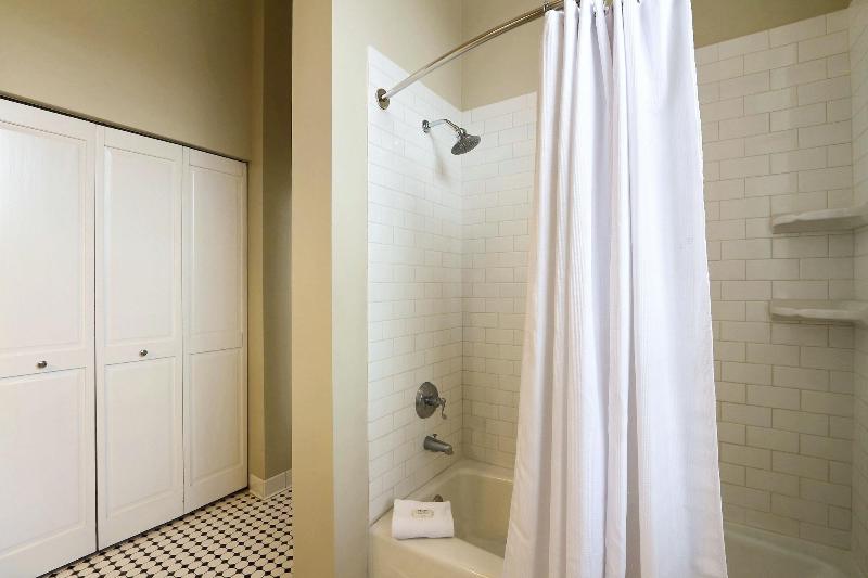 The Presidents Quarters Inn - photo 163