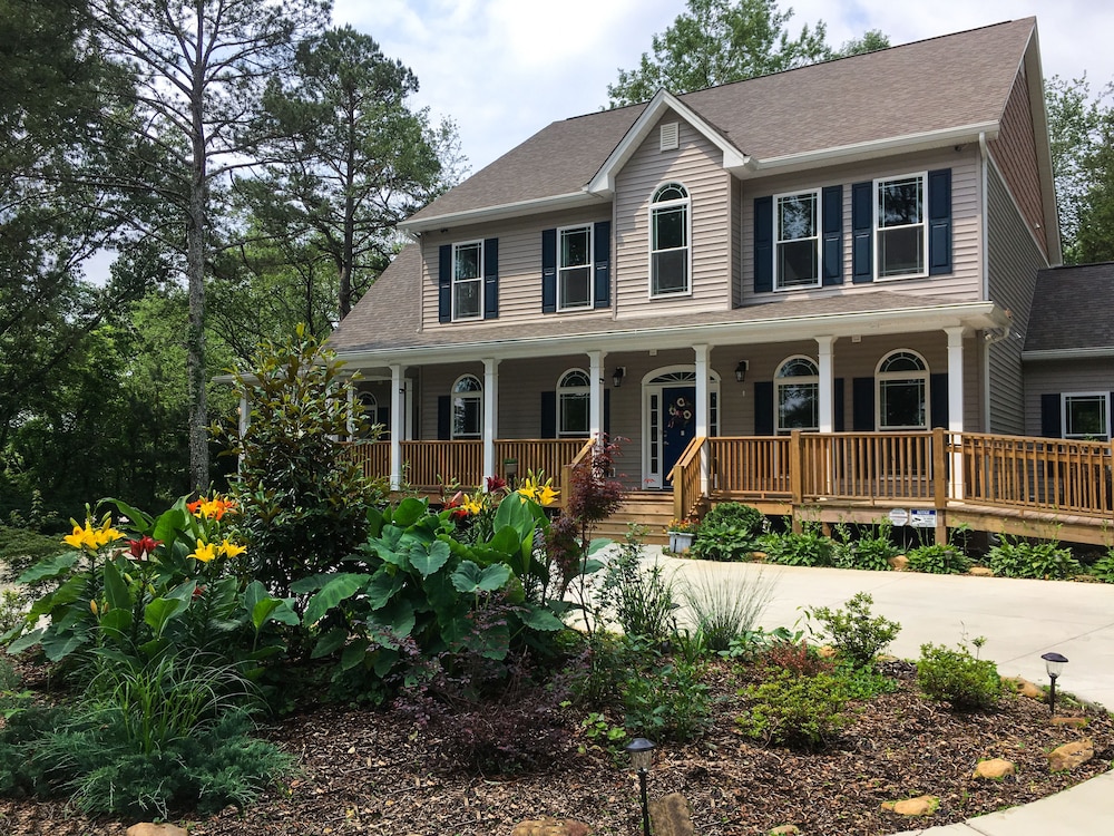 St Francis Cottage — 4-Star Luxury Hotel in Chattanooga, United States
