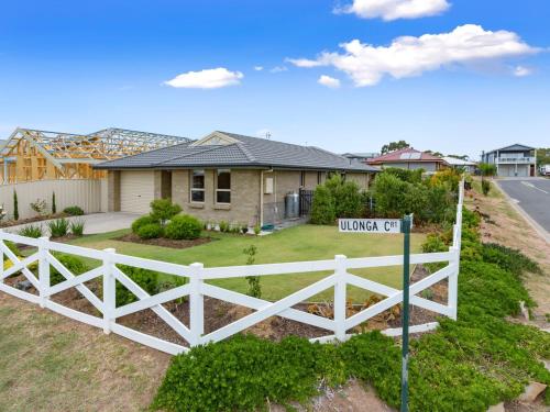 2 Ulonga Court pet-friendly hotel Normanville