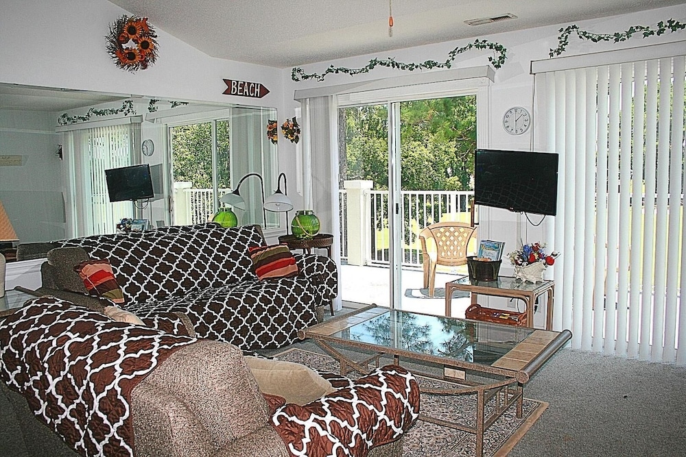 Villa 508M with 27 Hole Golf Resort and Close to Beach in Calabash by RedAwning — hotel in Calabash