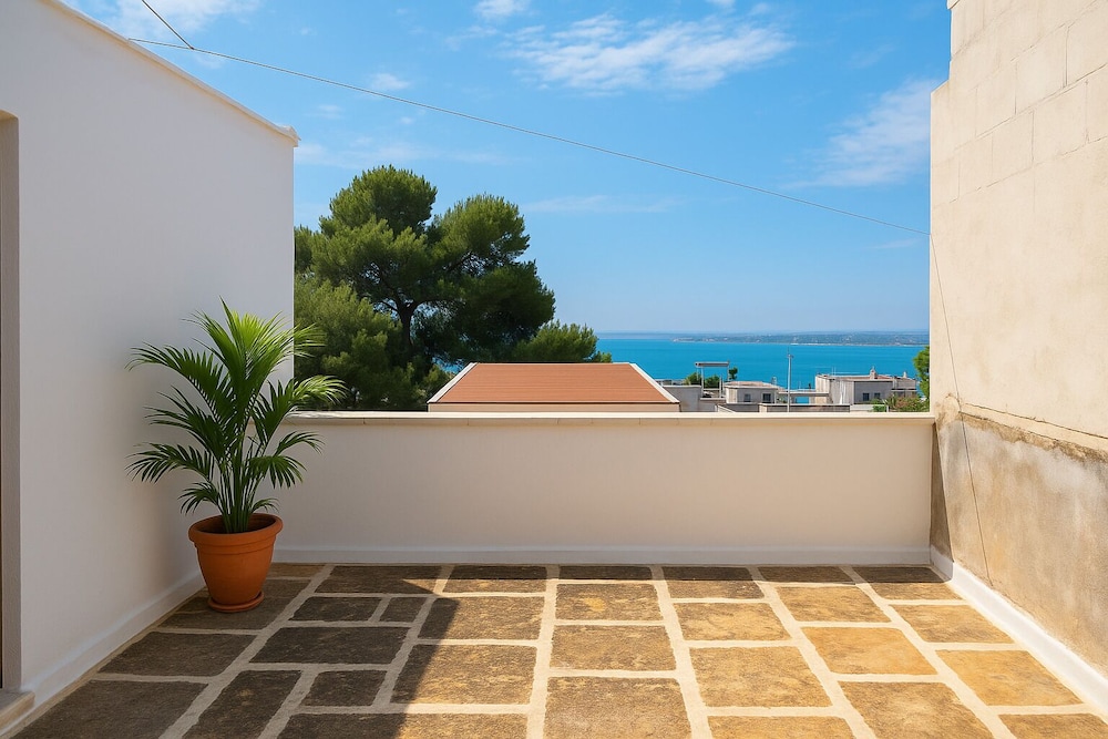 Casa Callisto AC vicino al mare — 4-Star Luxury Hotel in Porto Cesareo, Italy