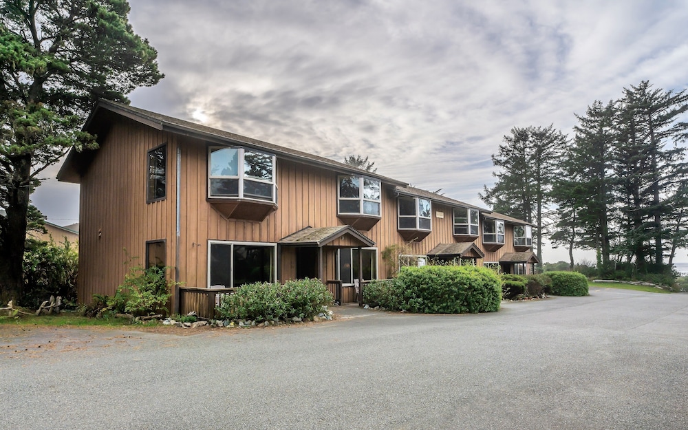 Gold Beach Inn - photo 37