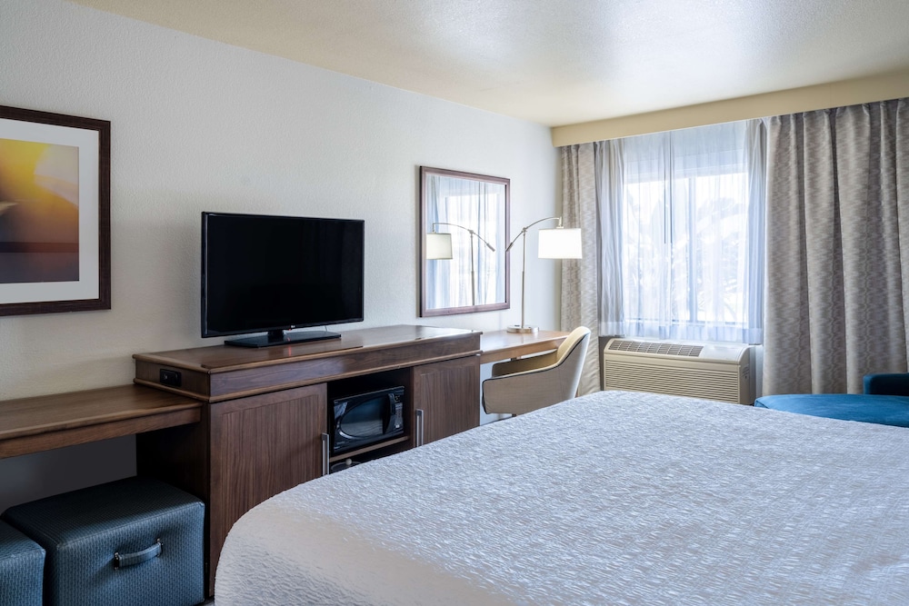 Hampton Inn by Hilton Irvine East Lake Forest - photo 8