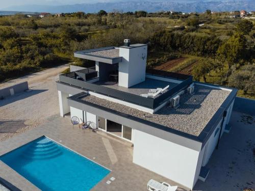 Luxury Villa Vrsi with Private pool — 4-Star Luxury Hotel in Vrsi, Croatia