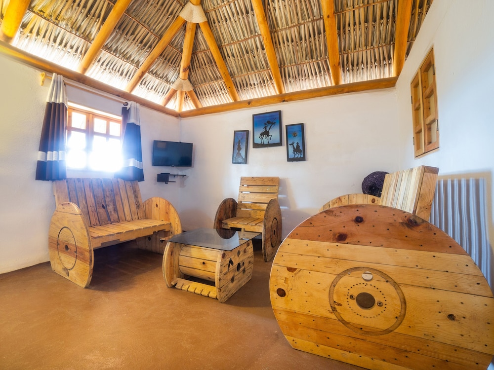 Hotel Villa Xtreme — Villa Del Carbon — photo 4
