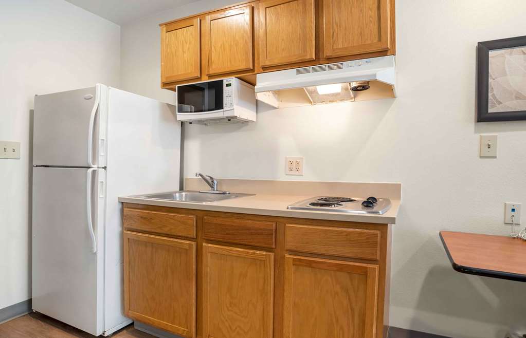 Extended Stay America Select Suites Tallahassee Northwest - photo 15