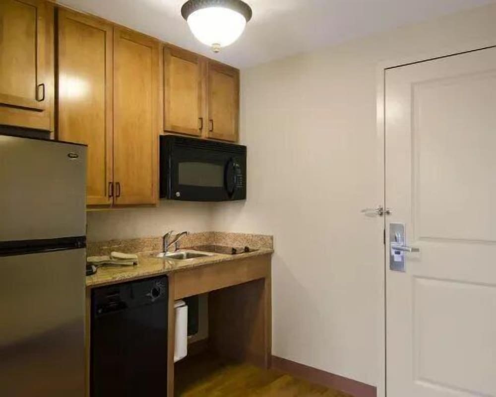 Affordable Suites of America Rogers Bentonville - photo 16