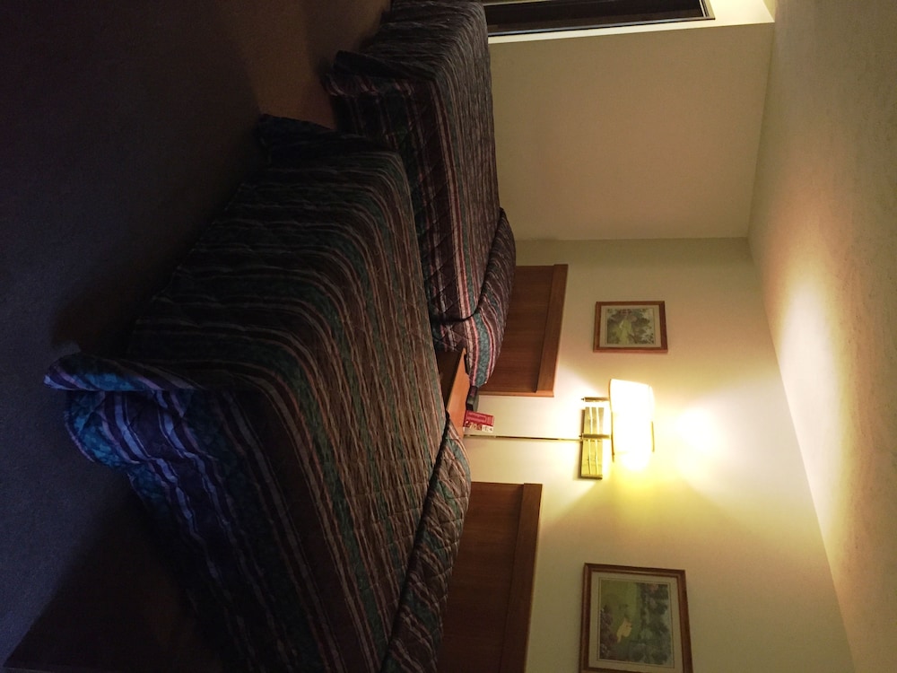 Coronado Motel and RV Park - photo 3