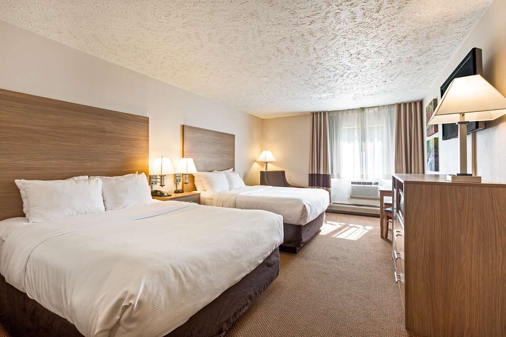 City Express by Marriott Petoskey Harbor Springs - photo 17