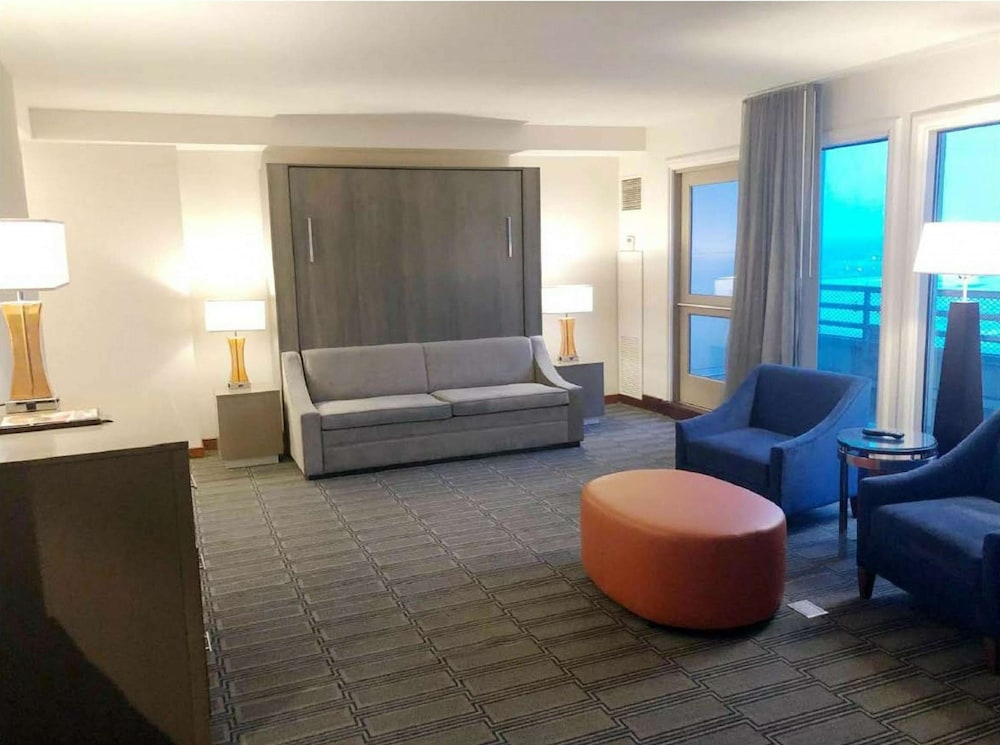 Hilton Philadelphia at Penn's Landing - photo 33