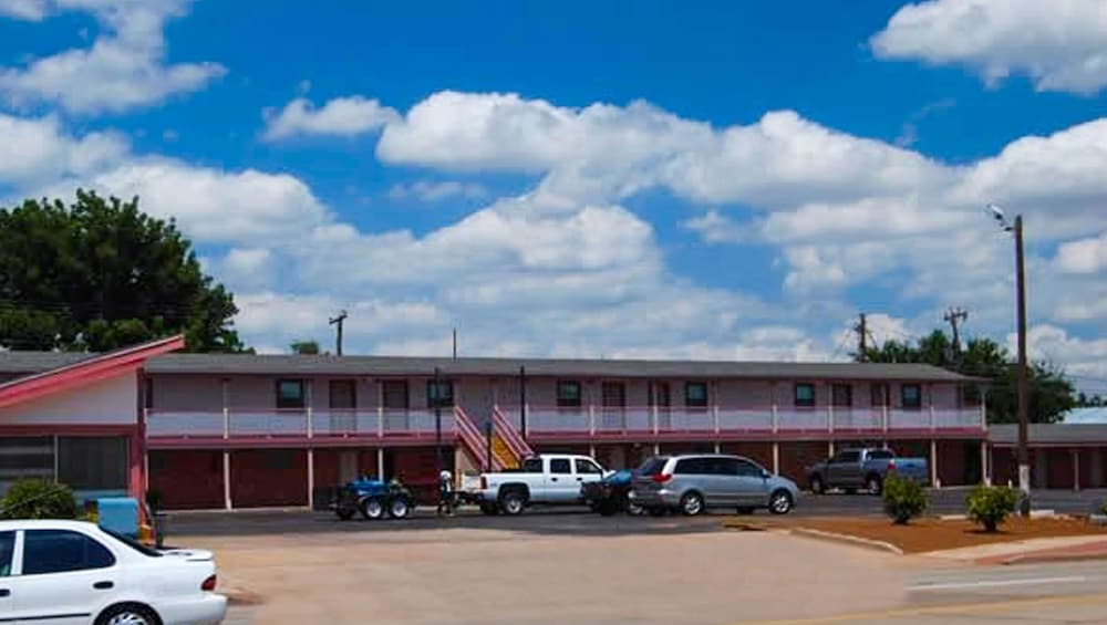 American Inn And Suites Childress - photo 23