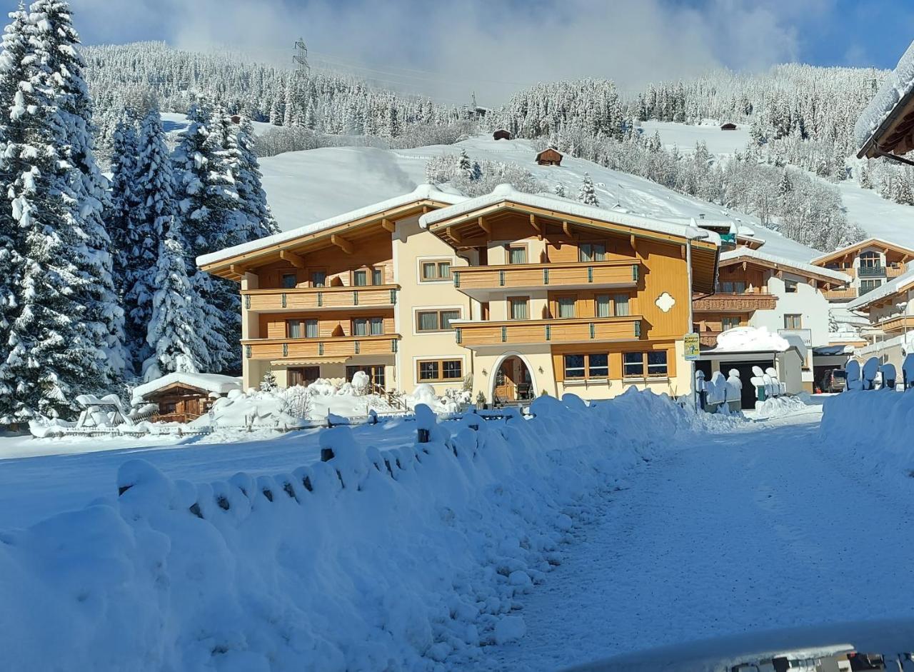 Zeitlos Apartments Gerlos — 4-Star Luxury Hotel in Gerlos, Austria