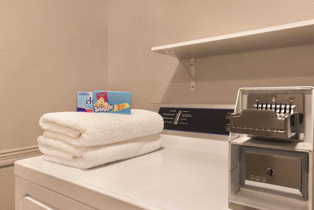 Country Inn & Suites by Radisson Green Bay North - photo 23