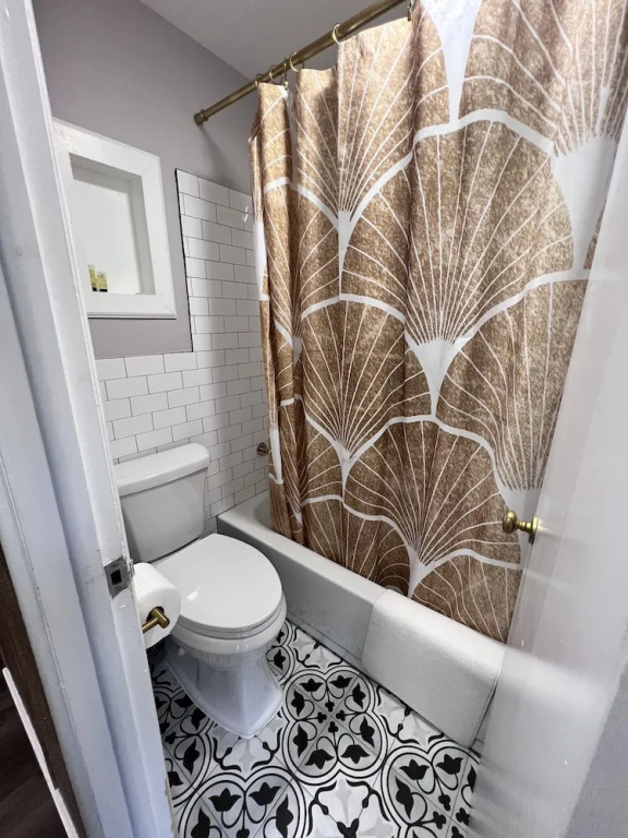 The Great Gatsby Motel Inn - photo 8