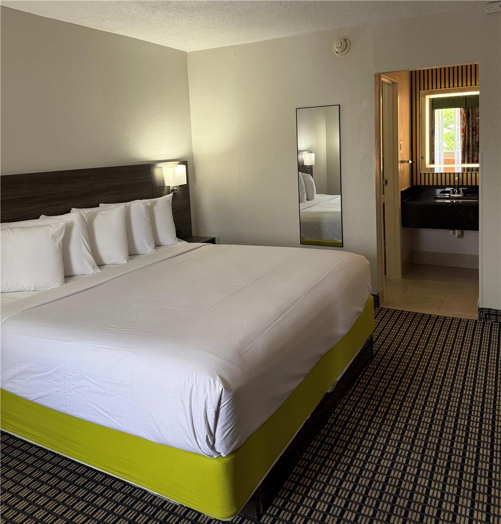 SureStay by Best Western Irving Grapevine DFW North - photo 12