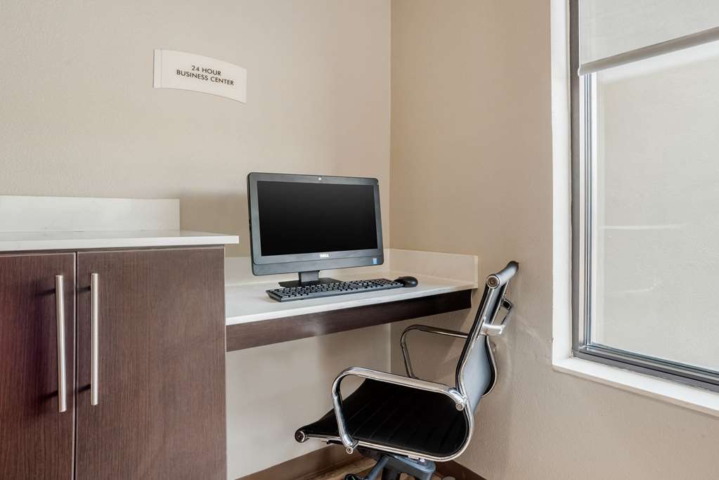 Quality Suites Baton Rouge East Denham Springs - photo 62