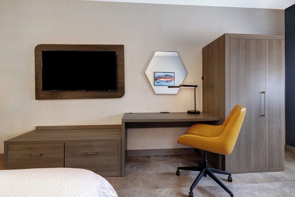 Holiday Inn Express & Suites Moab by IHG - photo 32