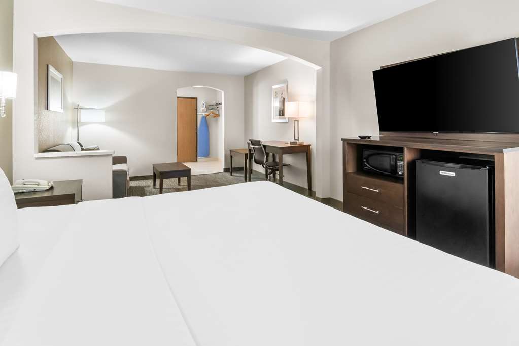 Best Western Abilene Inn & Suites - photo 16