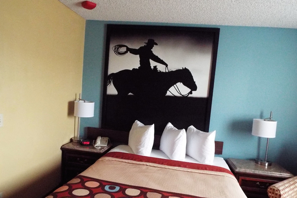 Super 8 by Wyndham Casper East Evansville - photo 14