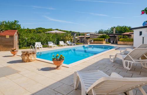 Villa Mariant con Piscina Privata — 4-Star Luxury Hotel in Ruffano, Italy